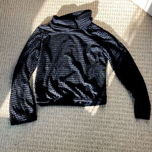 Vintage textured velvet cropped long sleeve turtleneck